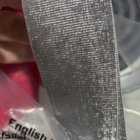 Fabletics Paige low impact sports bra, red, silver - Picture 5 of 7